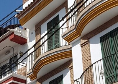 Balkonnetjes van appartement in Spanje